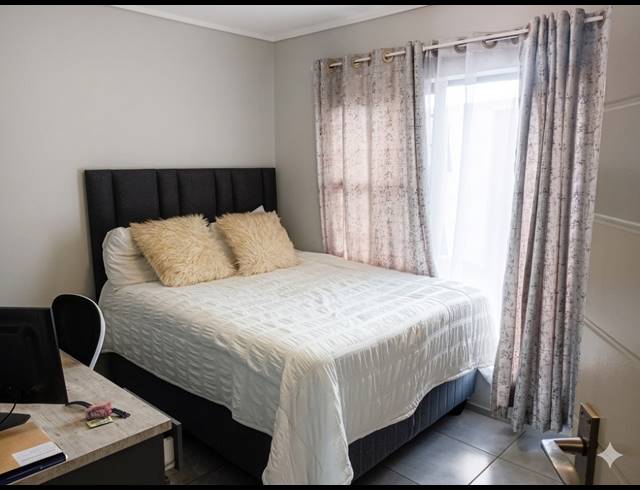 2 BEDROOM APARTMENT FOR SALE IN AMBERFIELD